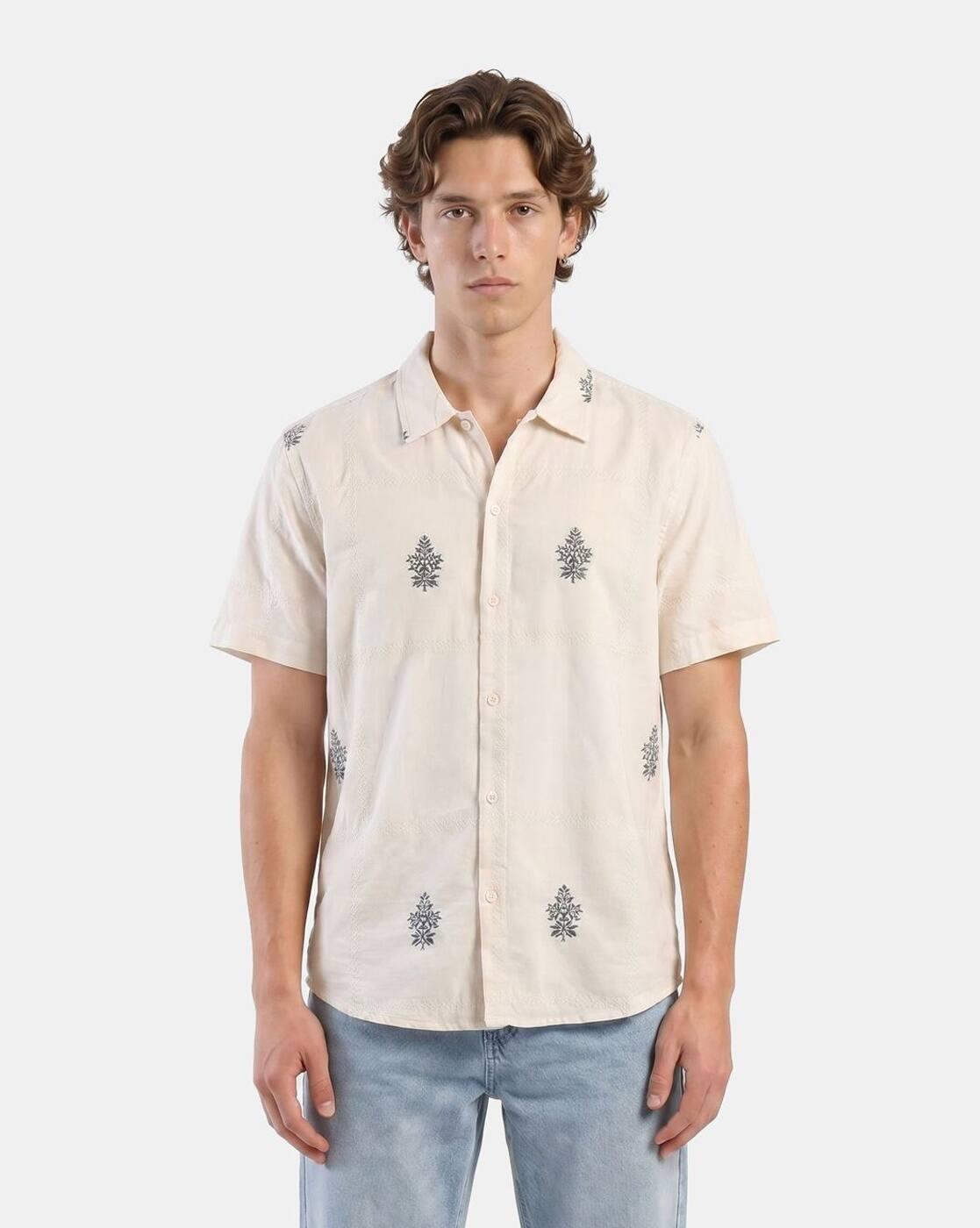 Men Floral Motif Jacquard Regular Fit Shirt