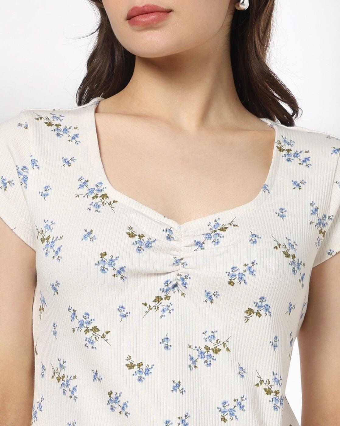 Women Floral Print Slim Fit Sweetheart-Neck T-Shirt