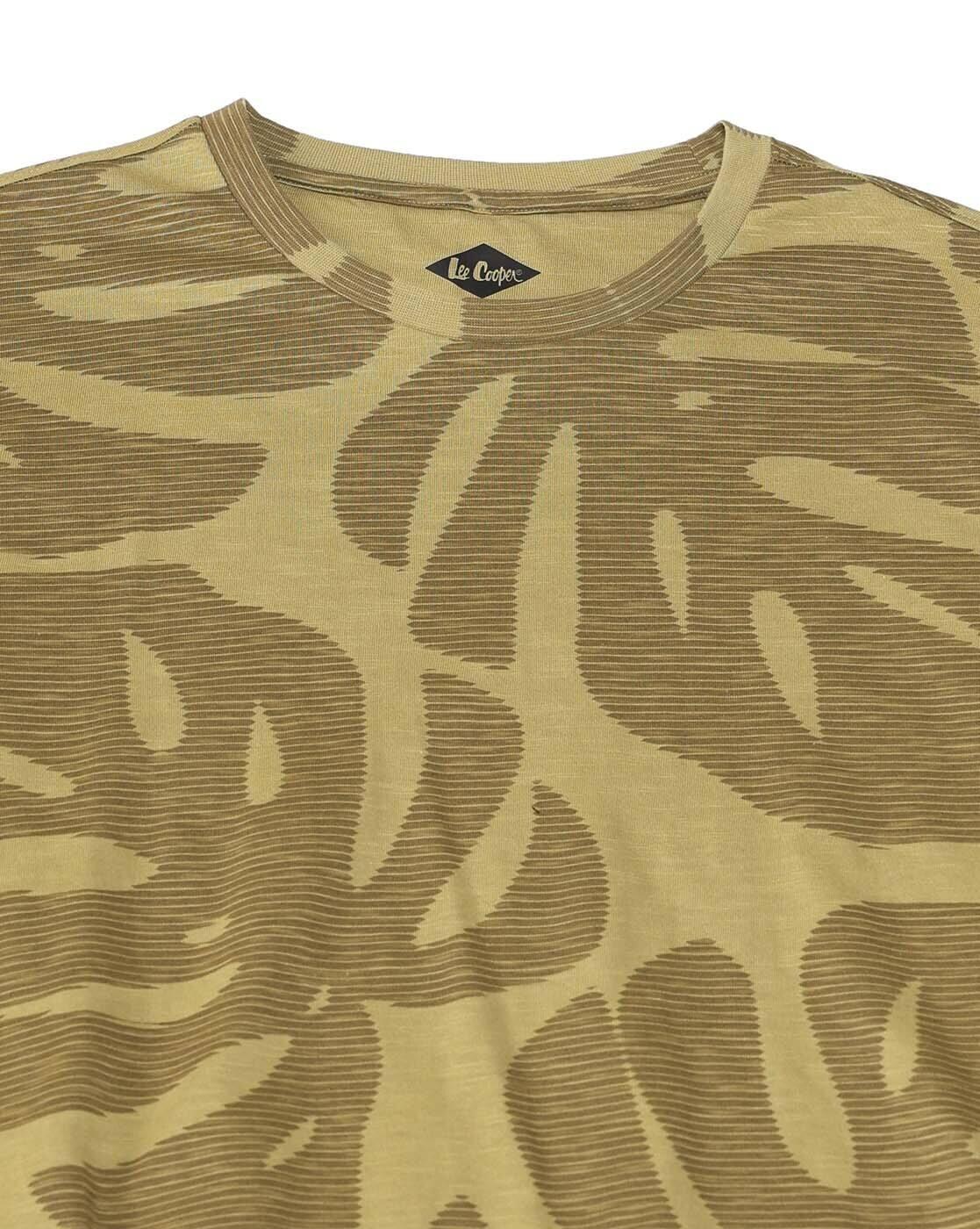 Men Leaf Print Regular Fit Crew-Neck T-Shirt