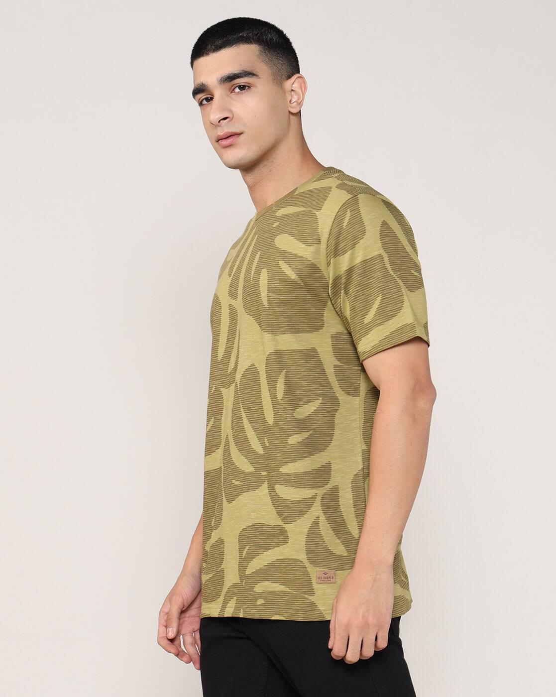 Men Leaf Print Regular Fit Crew-Neck T-Shirt