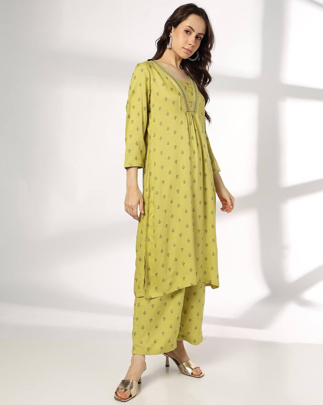 Women Printed Straight Kurta Set