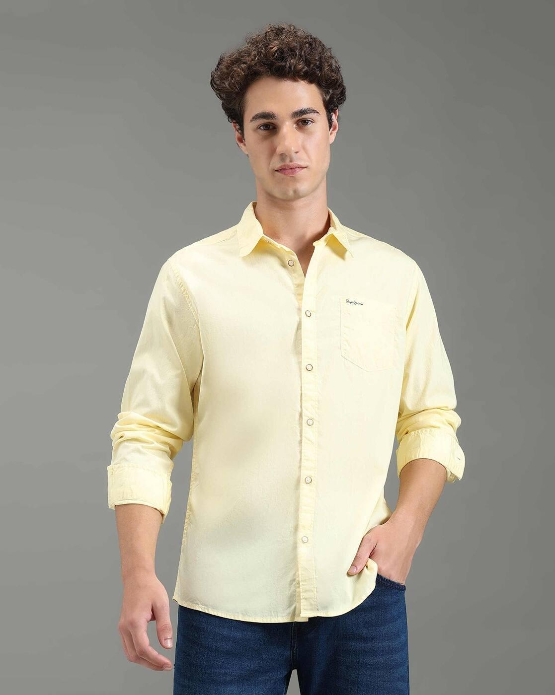 Men Solid Regular Fit Shirt