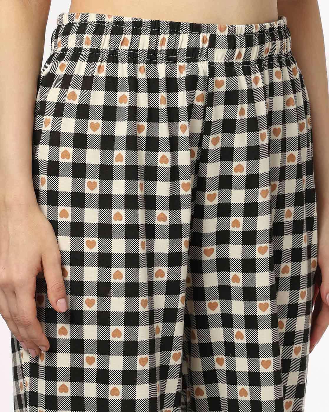 Women Checked Pyjamas & T-Shirt Set