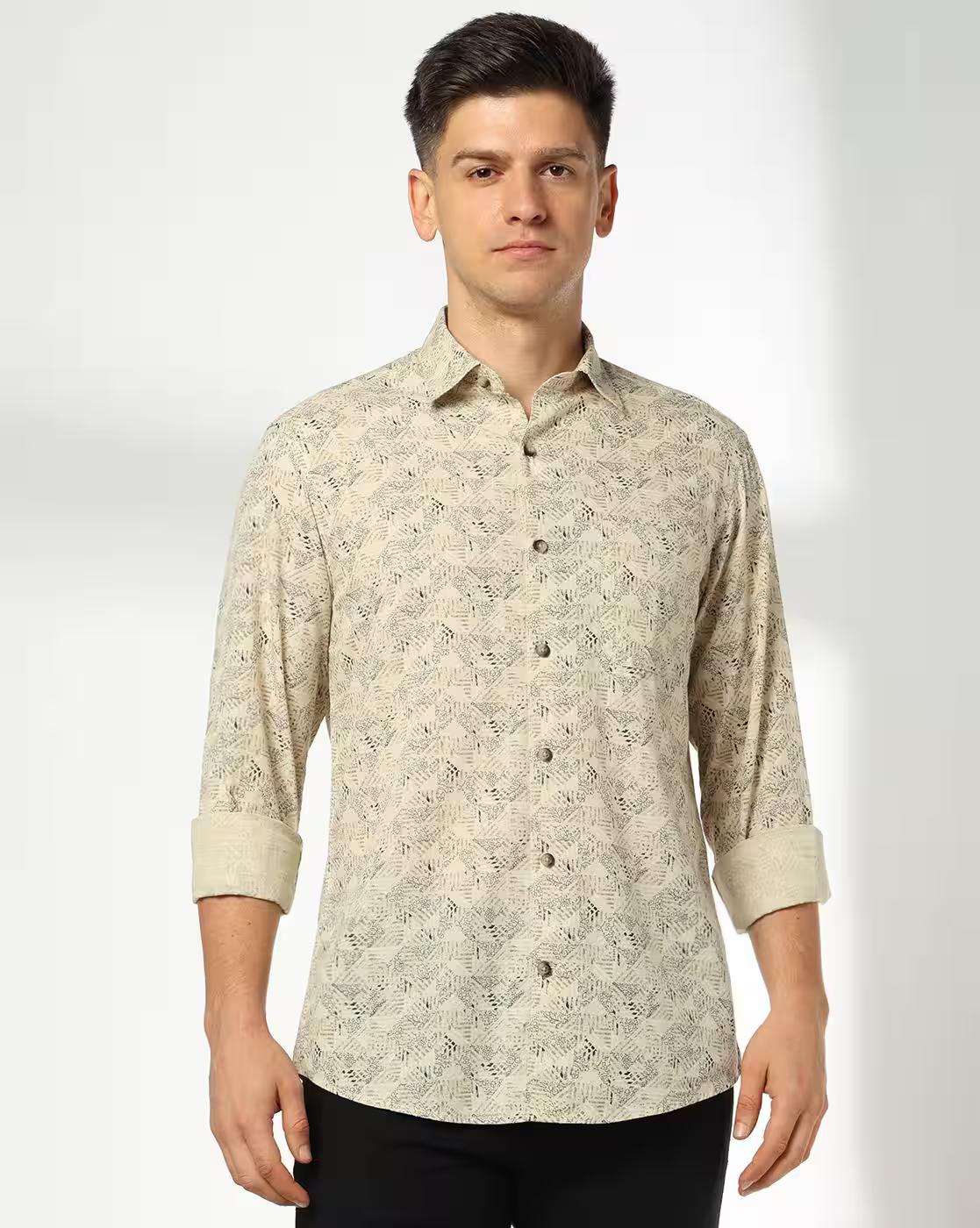 Men Printed Slim Fit Cotton Shirt with Patch Pocket
