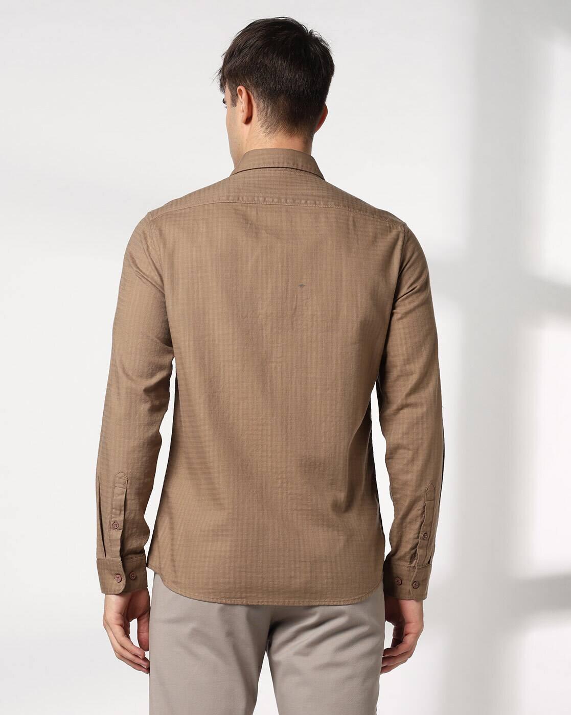 Men Checked Slim Fit Shirt with Patch Pocket