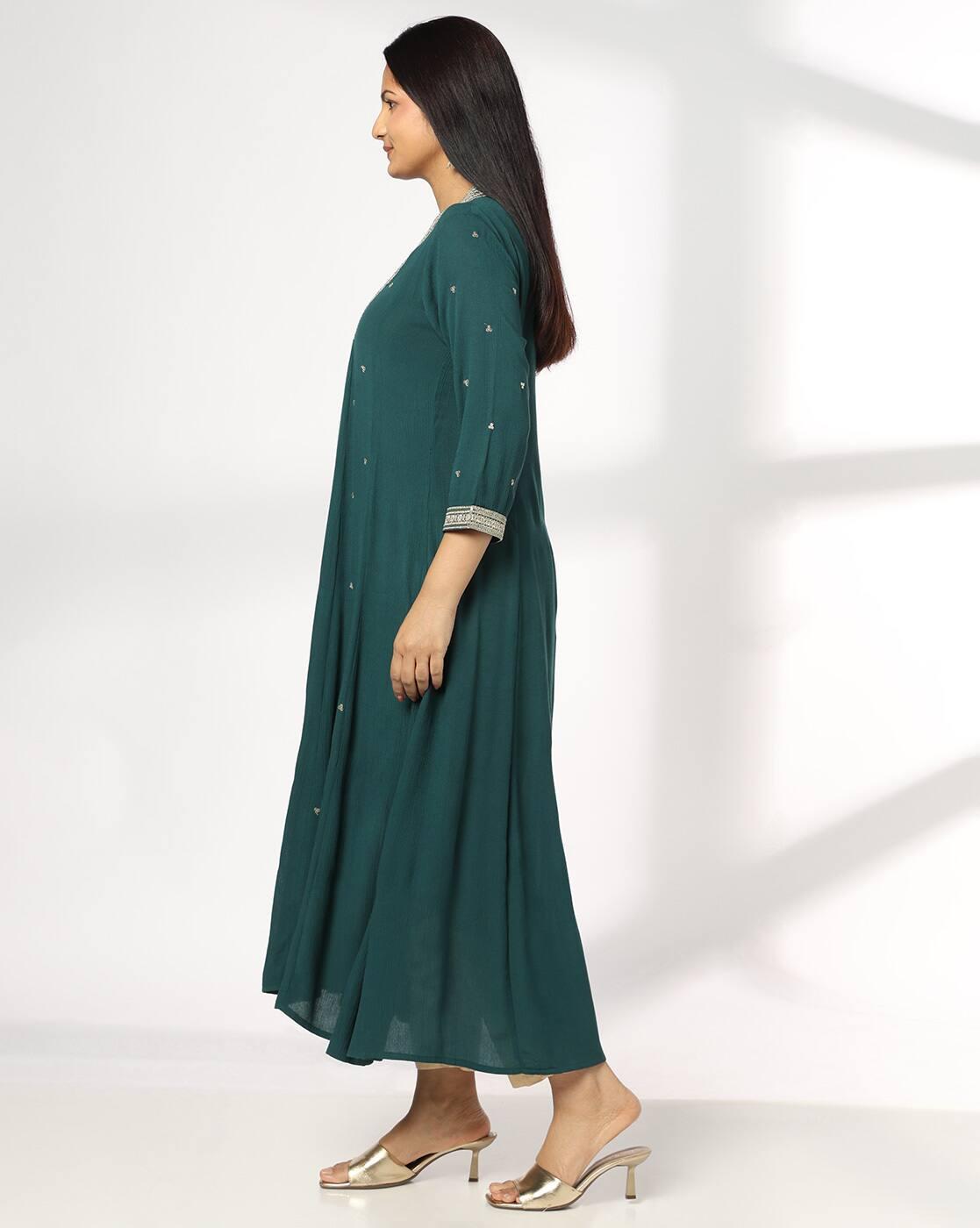 Women Embroidered Festive Kurta