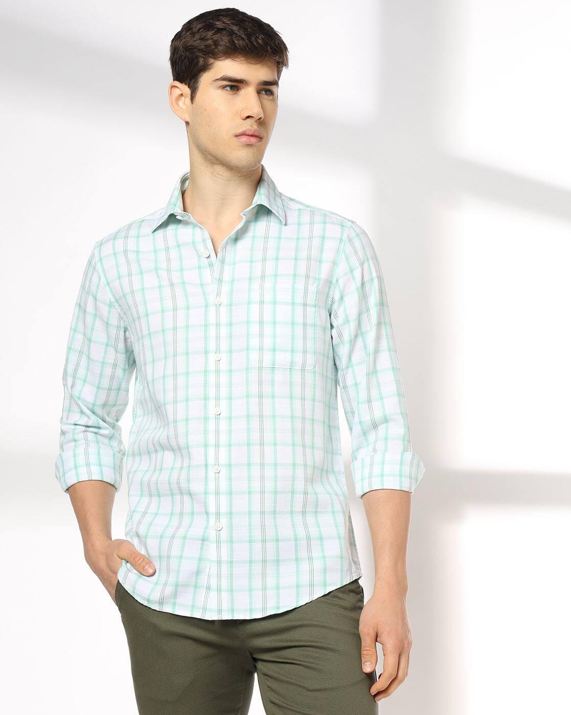 Men Checked Slim Fit Shirt with Patch Pockt