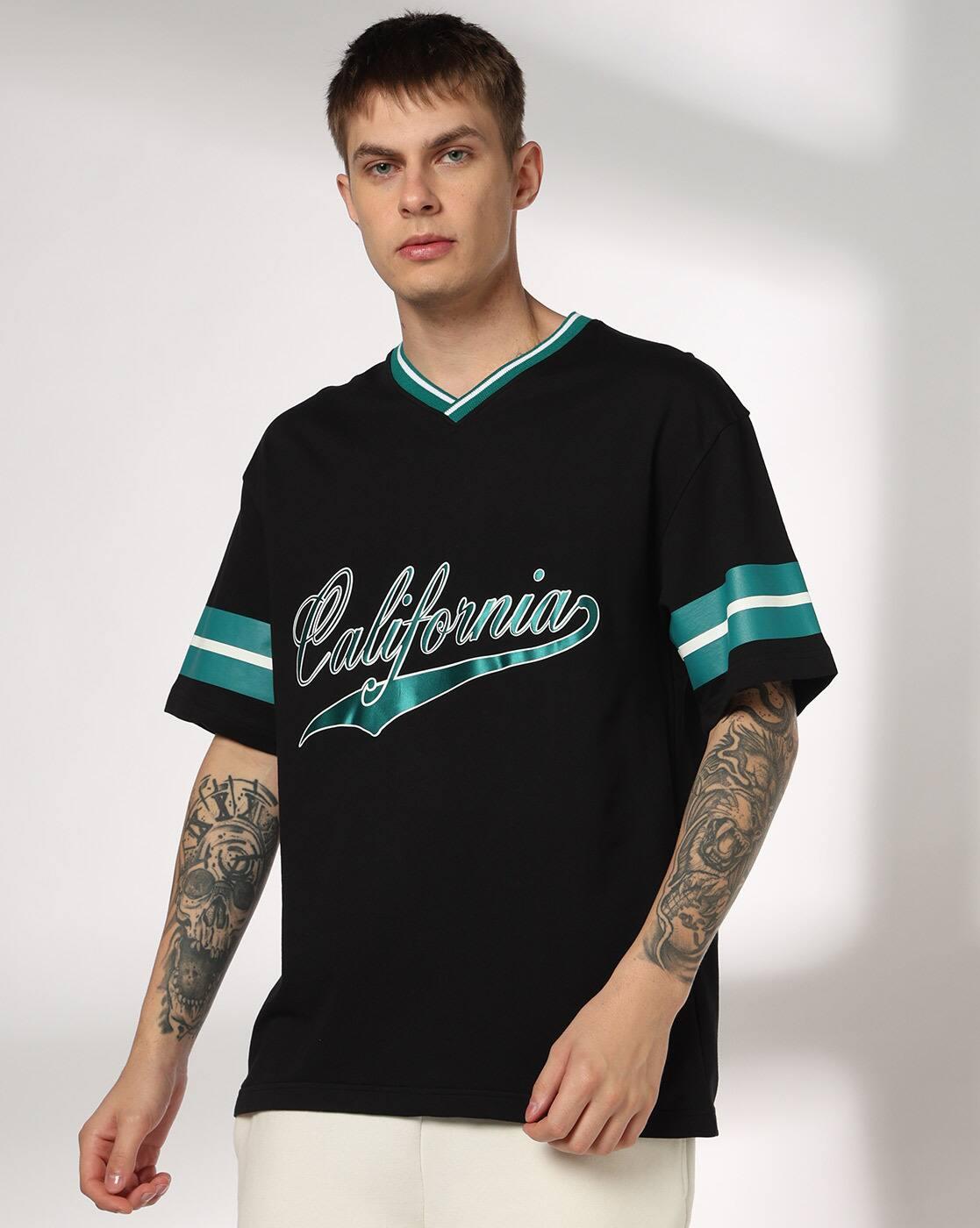 Men Typographic Print Regular Fit V-Neck T-Shirt