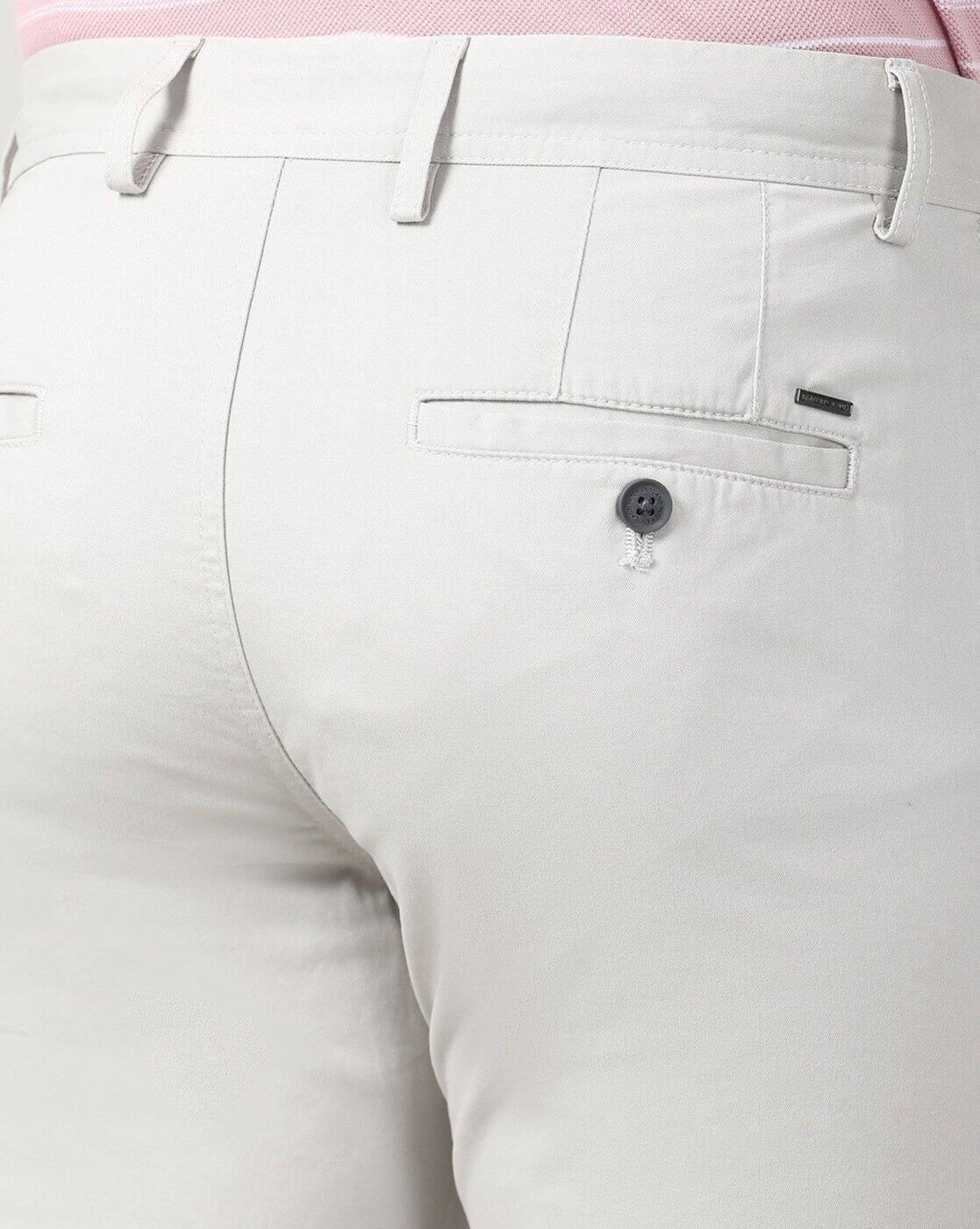 Men Skinny Fit Flat-Front Chinos