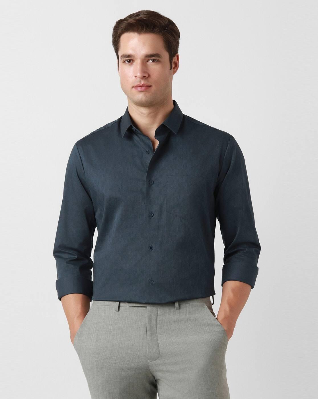 Men Patterned Slim Fit Shirt with Patch Pocket