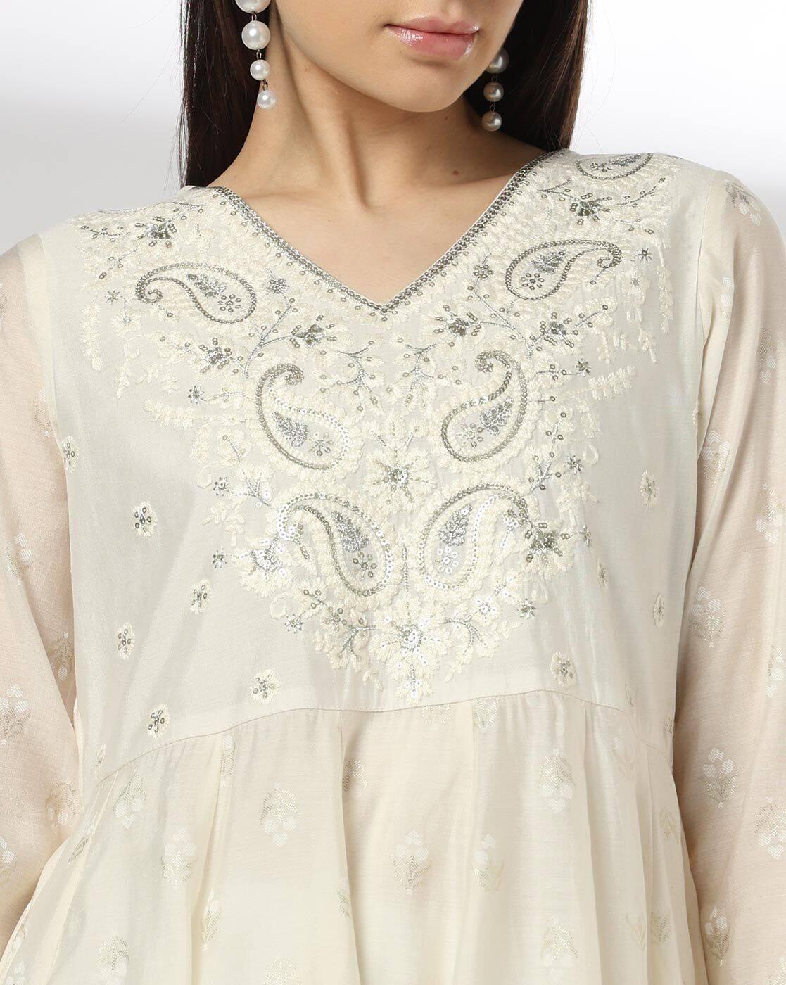 Women Embroidered Flared Kurta