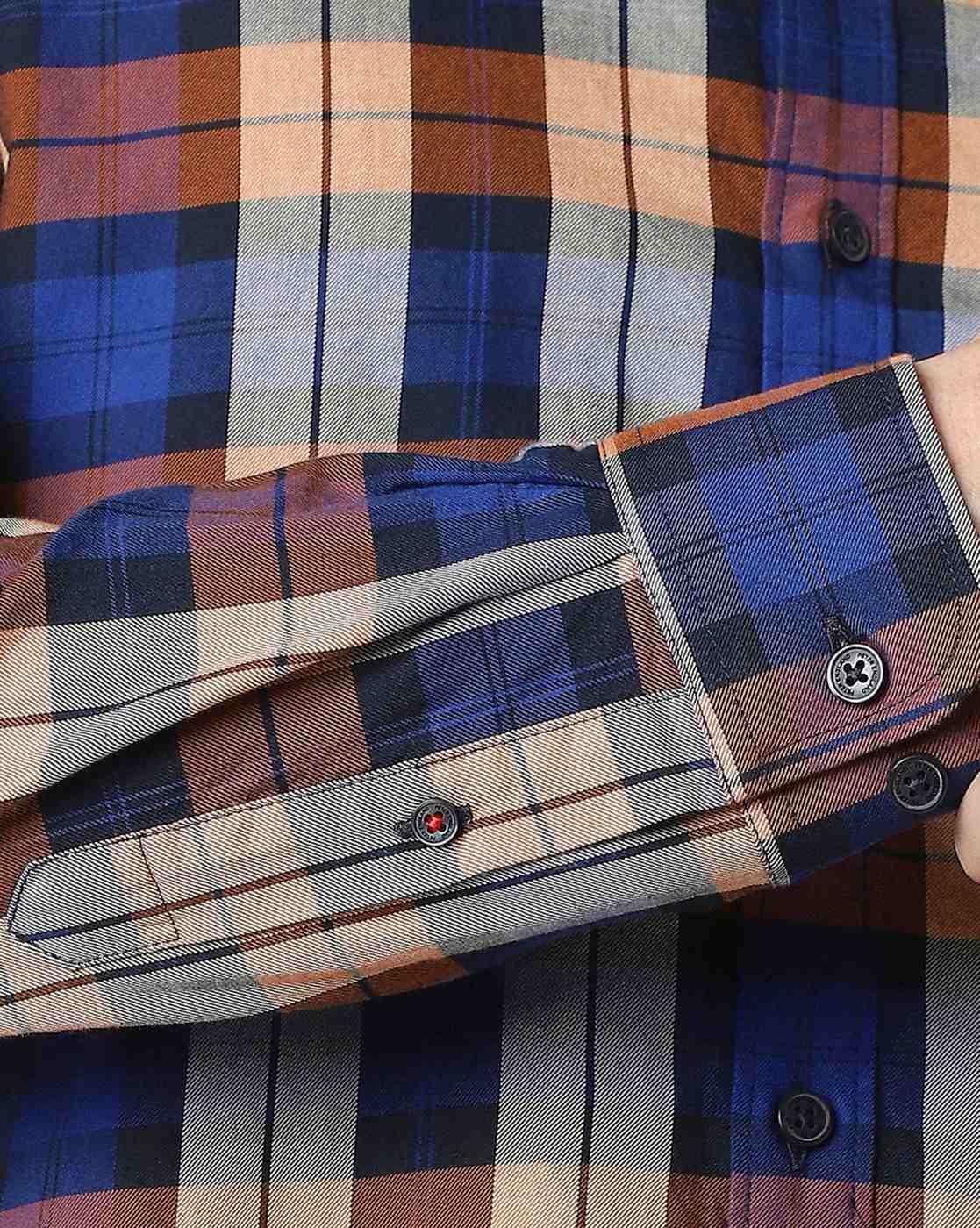 Men Checked Slim Fit Shirt