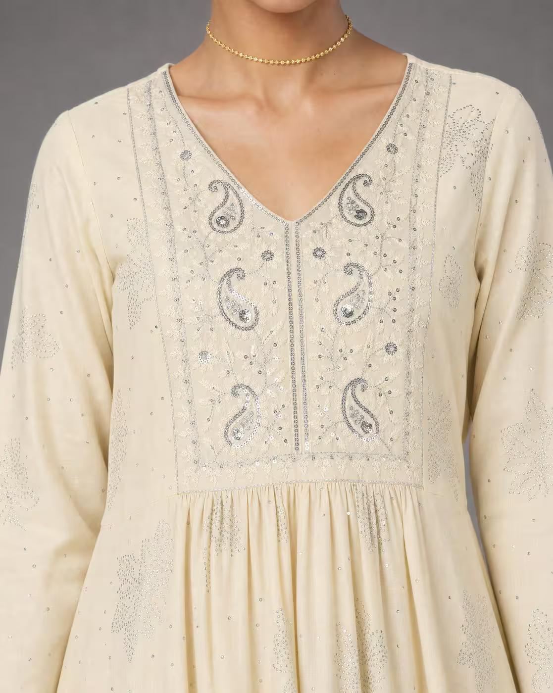 Women Floral Print Flared Kurta