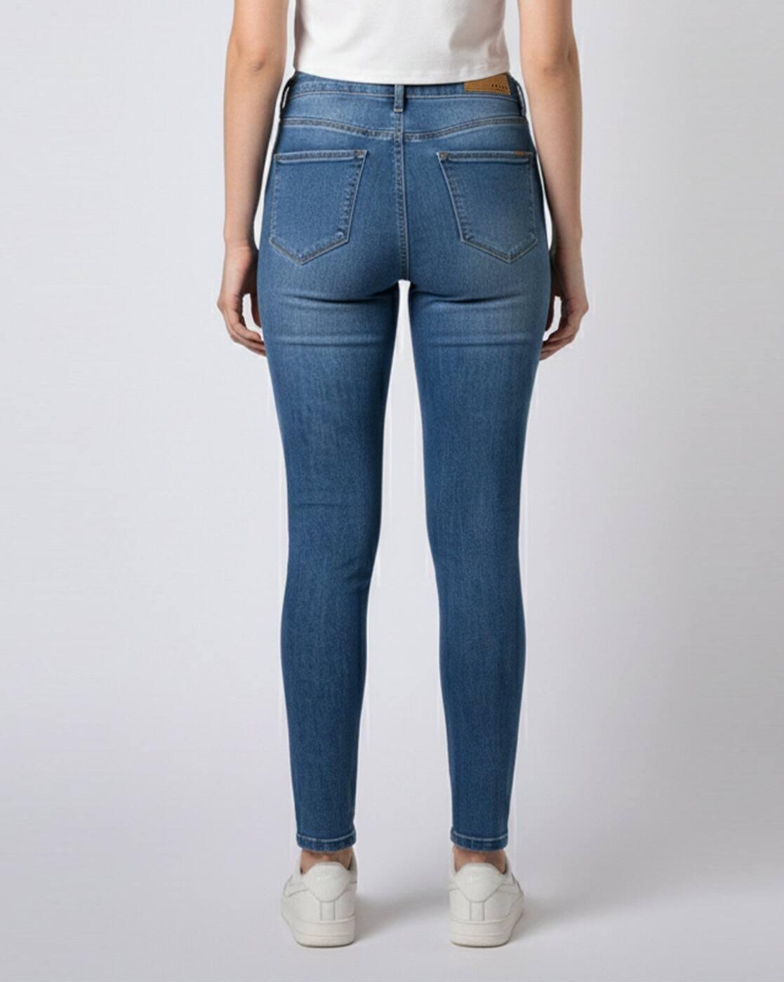 Women Skinny Fit Jeans