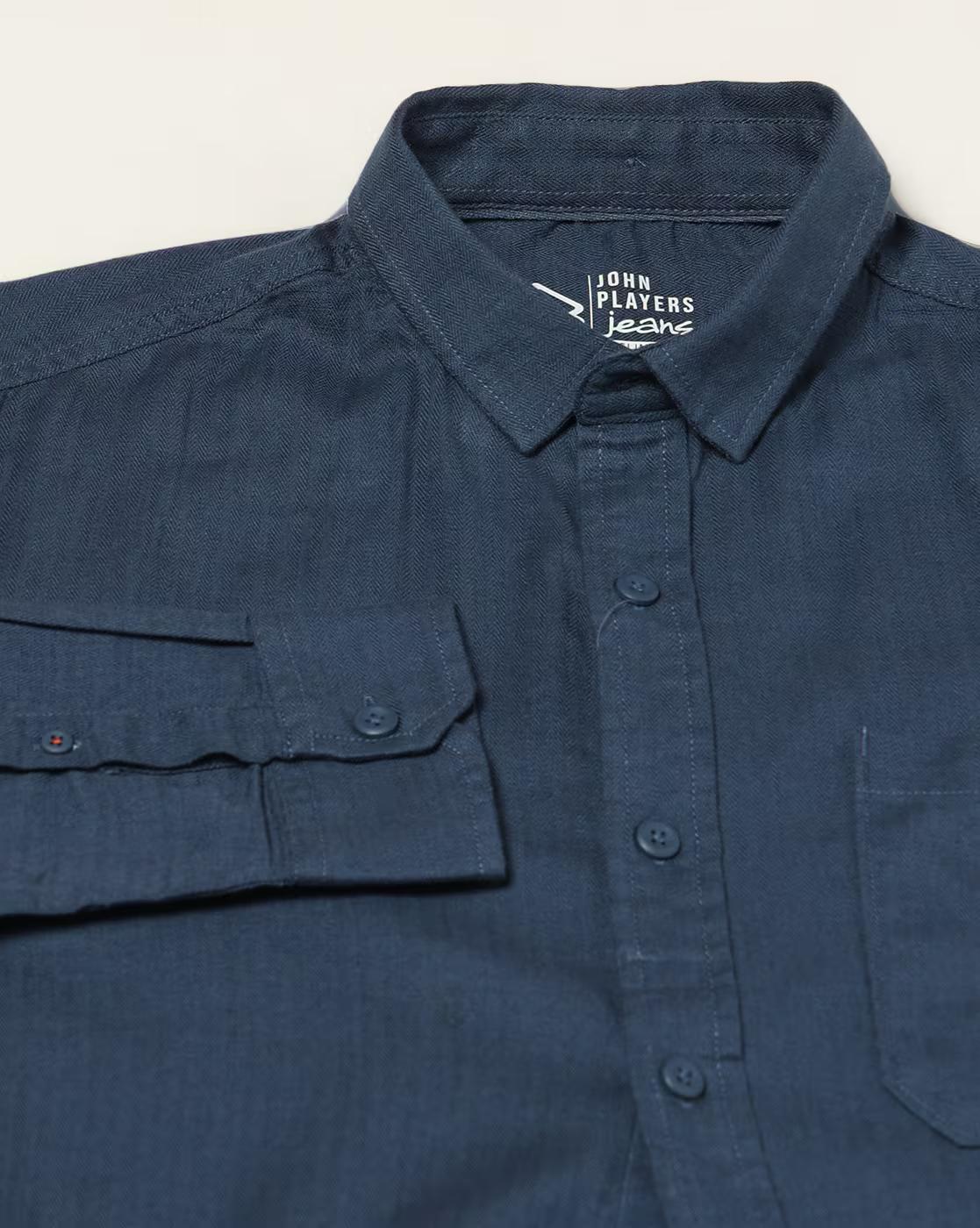 Men Slim Fit Shirt with Patch Pocket