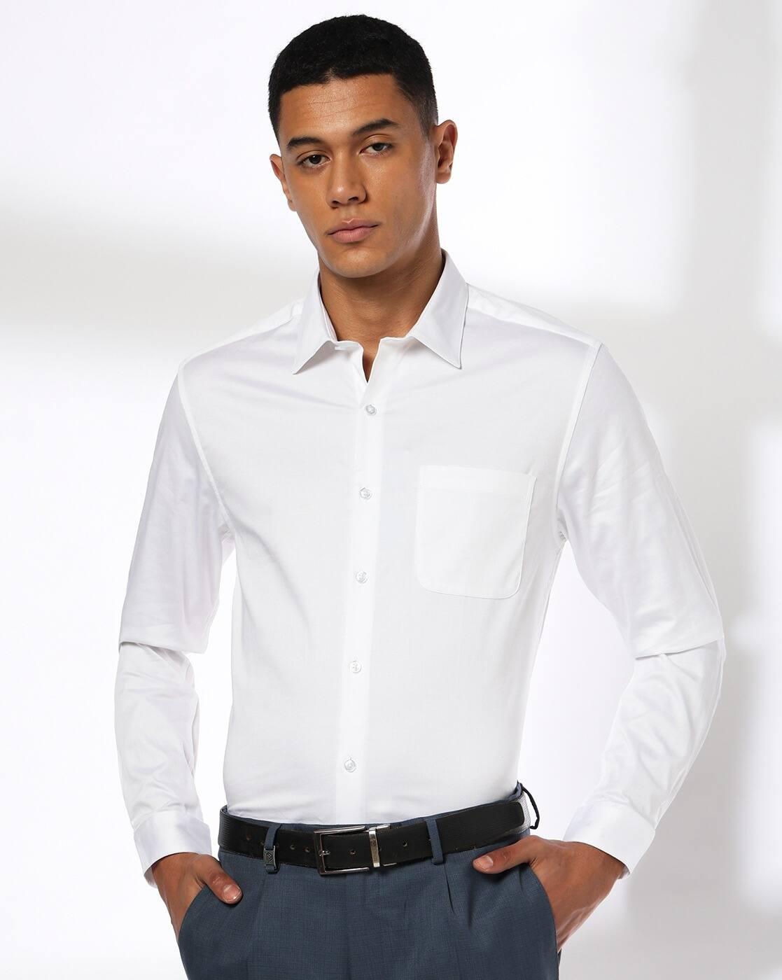 Men Slim Fit Shirt with Patch Pocket