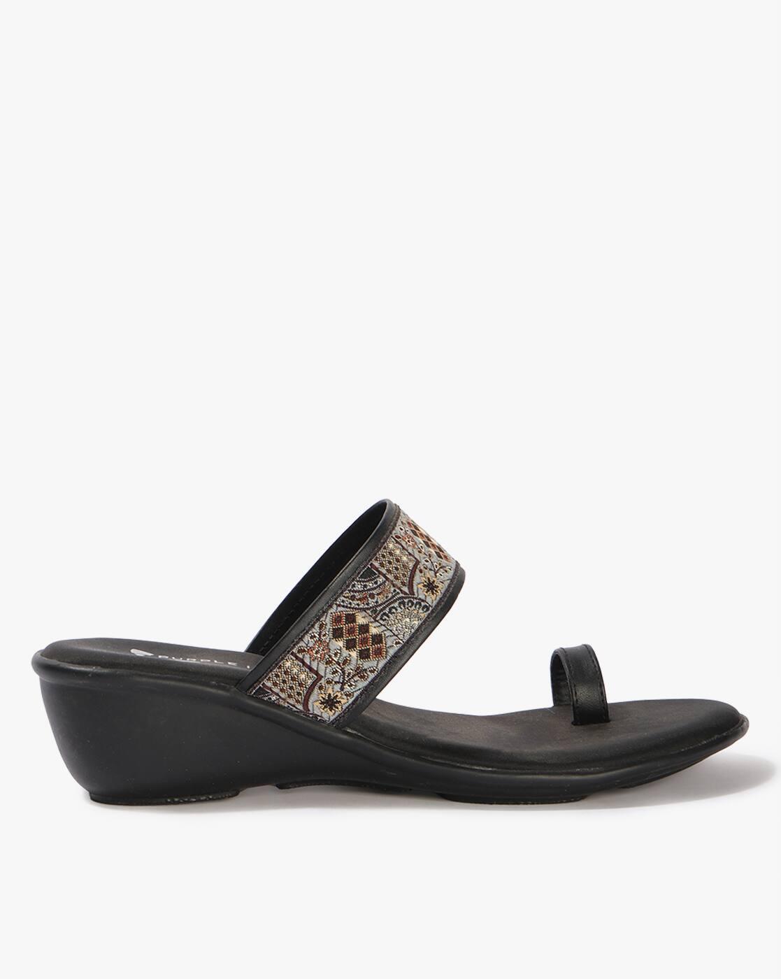 Women Embroidered Toe-Ring Sandals