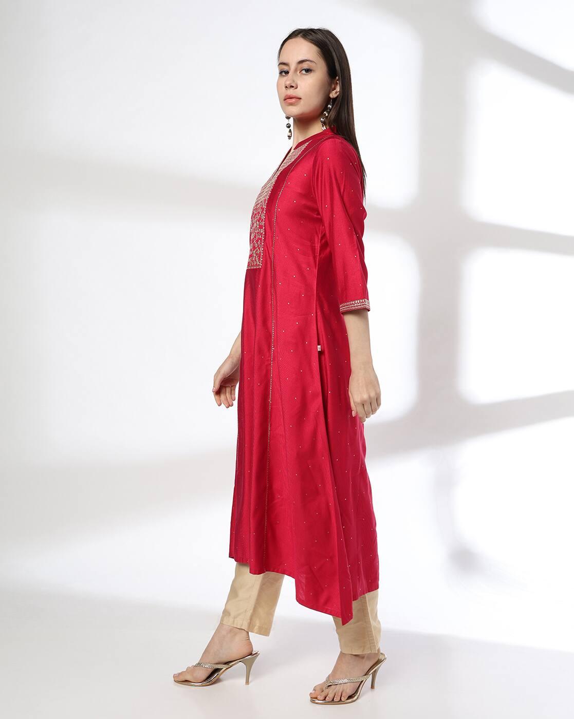 Women Embroidered Straight Kurta