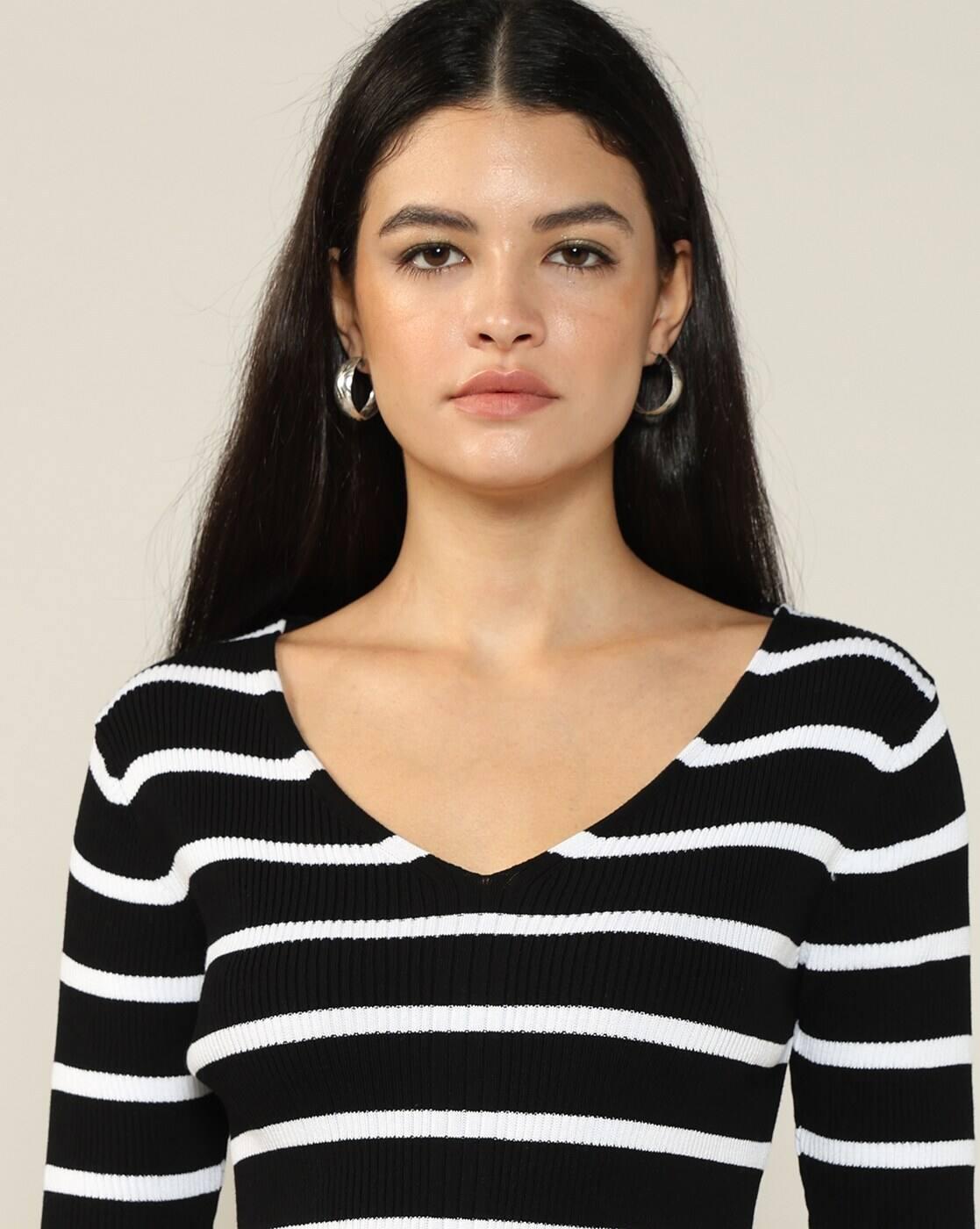 Women Striped Regular Fit V-Neck T-Shirt
