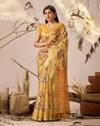 Women Floral Print Traditional Saree with Blouse Piece