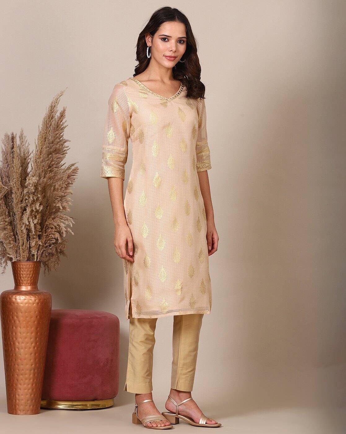Women Foil Print Straight Kurta