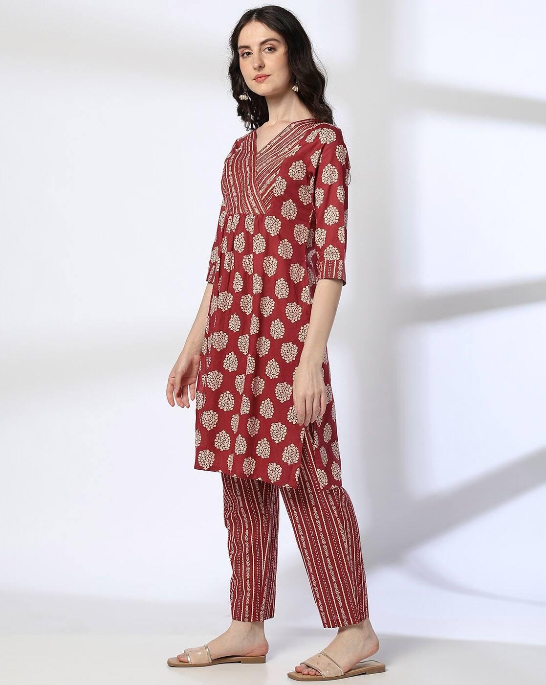 DIAGONAL LINES V NECK COUCHING, RUST, XL