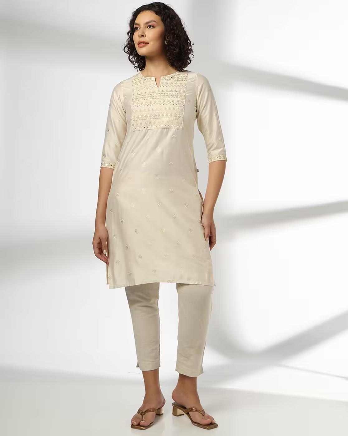 SPADE CURVE PETAL FLOWER, LT. BEIGE, XXL