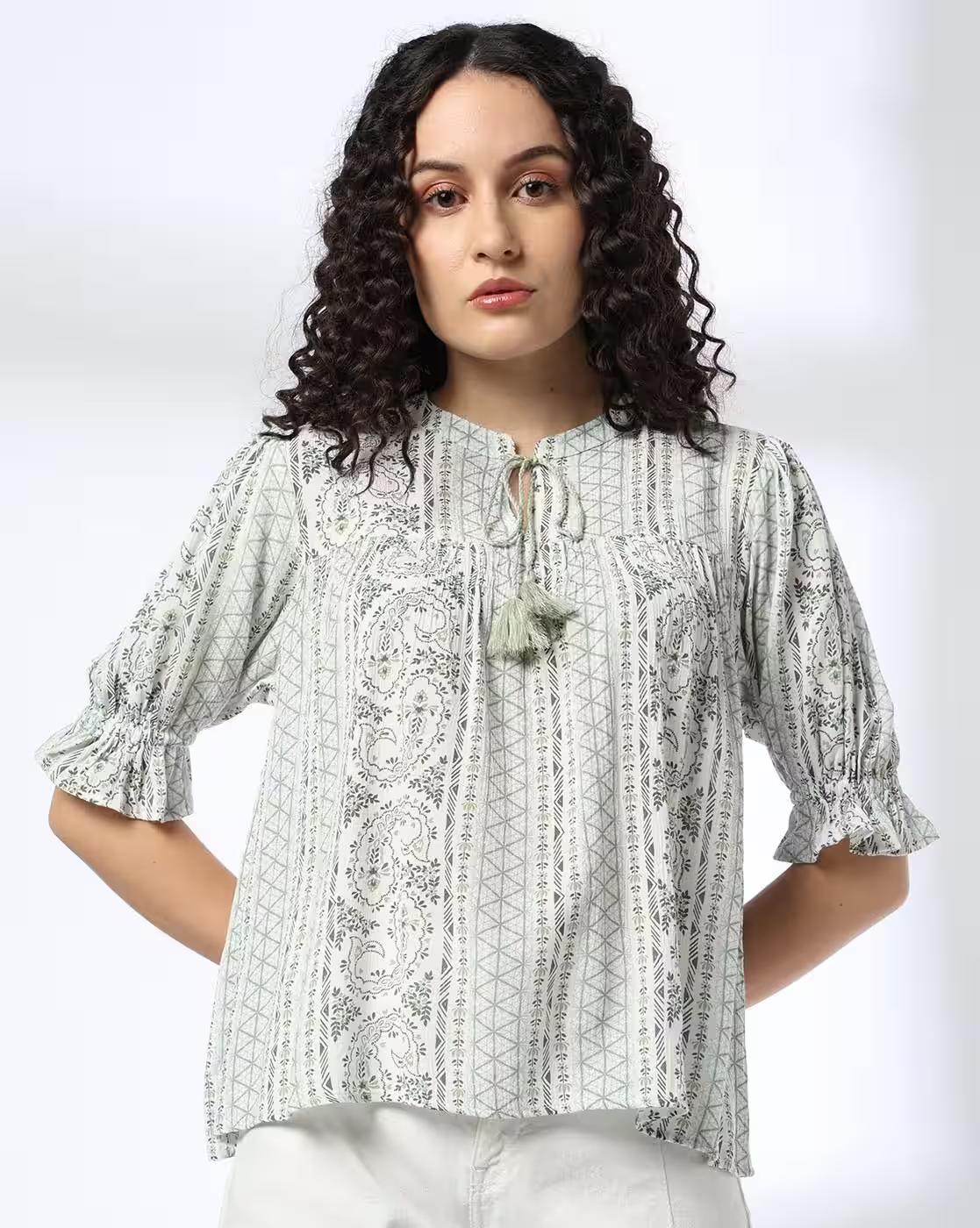 Rayon Crinkle Printed V Neck T, GREEN