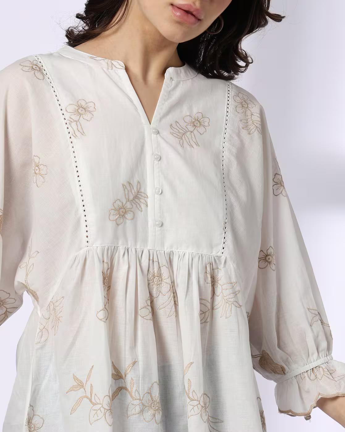 Y Notch Peplum Top Embroi, OFF WHITE, XS