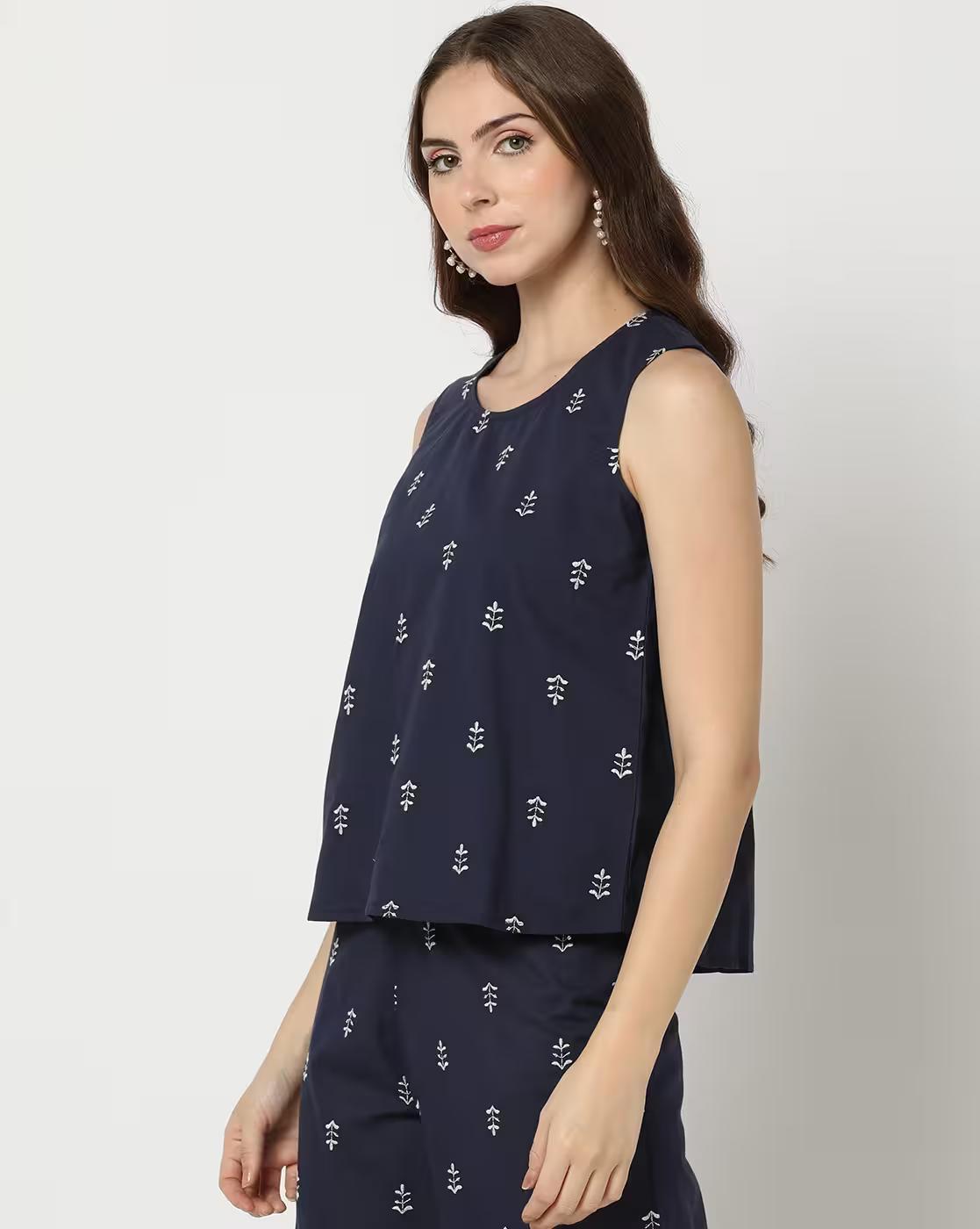 Embroidered top, NAVY, XS