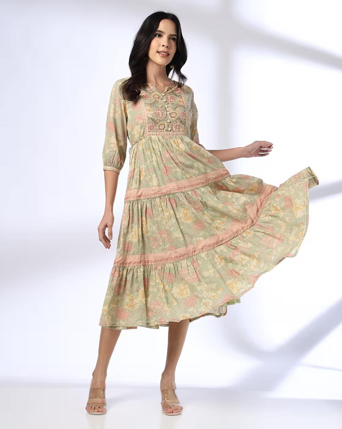 Voile dress with tiers, TINT GREEN, XXL