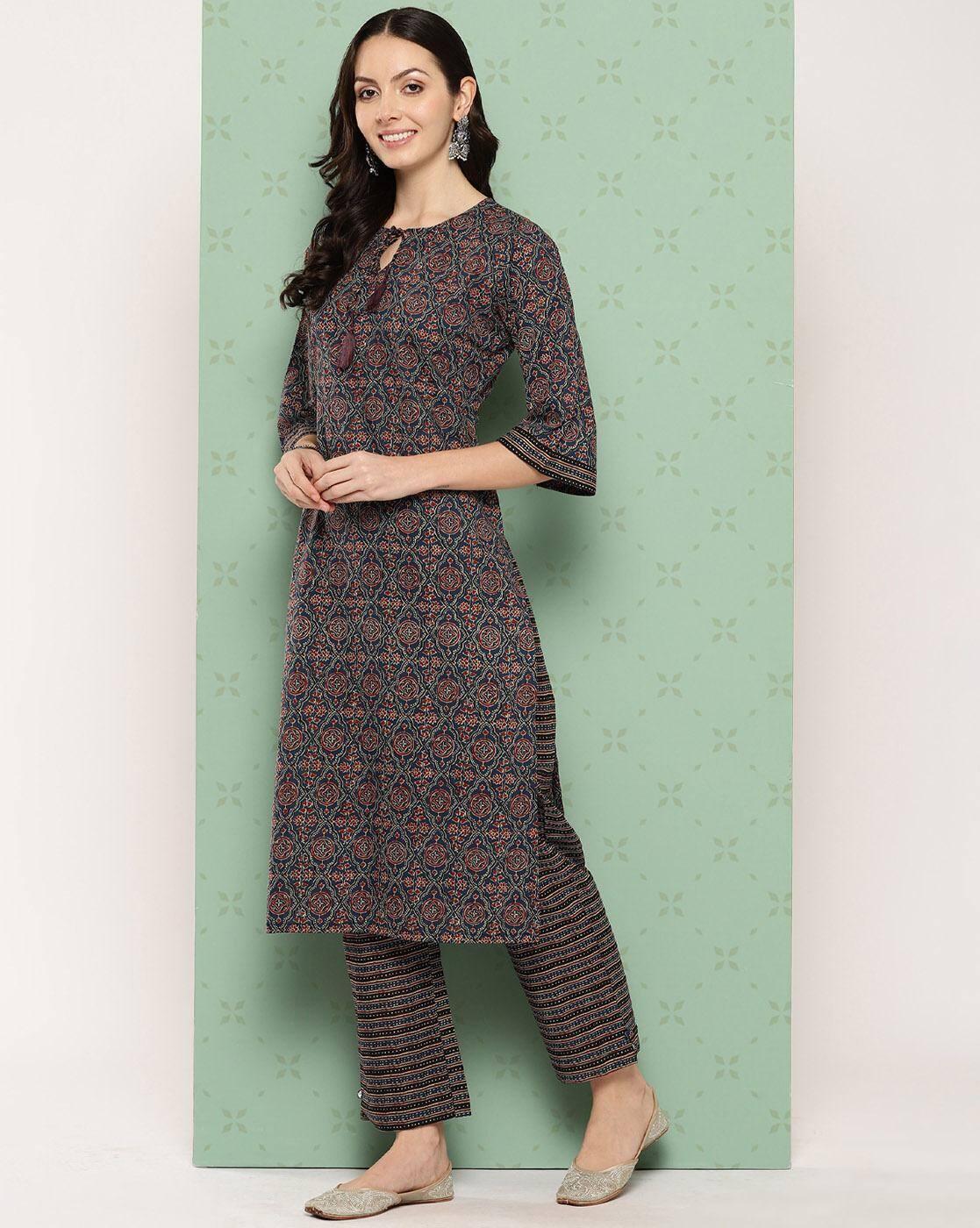 Women Floral Print Straight Kurta with Pants & Dupatta