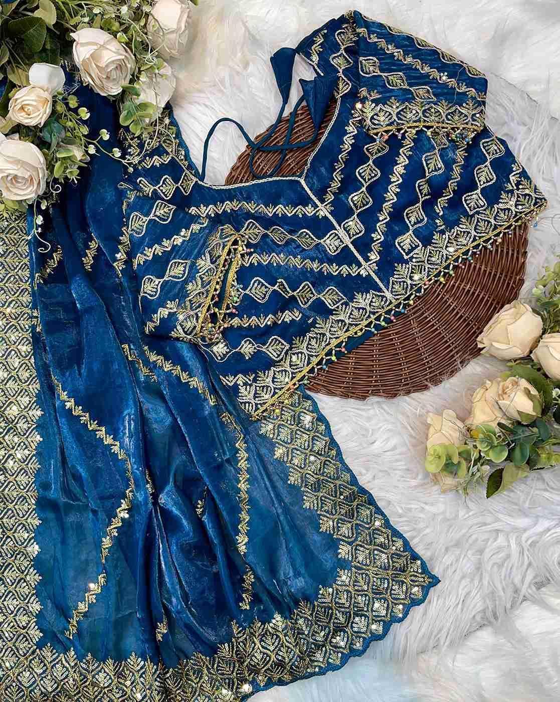 Women Embellished Silk Saree