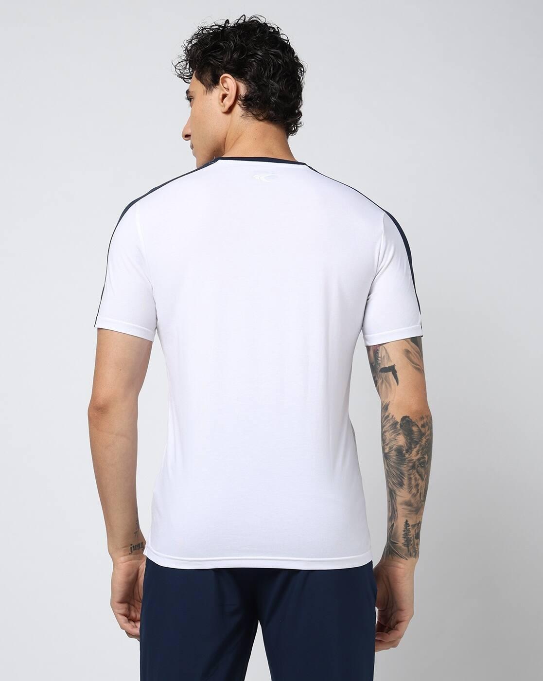 Men Regular Fit Cut & Sew Crew-Neck T-Shirt