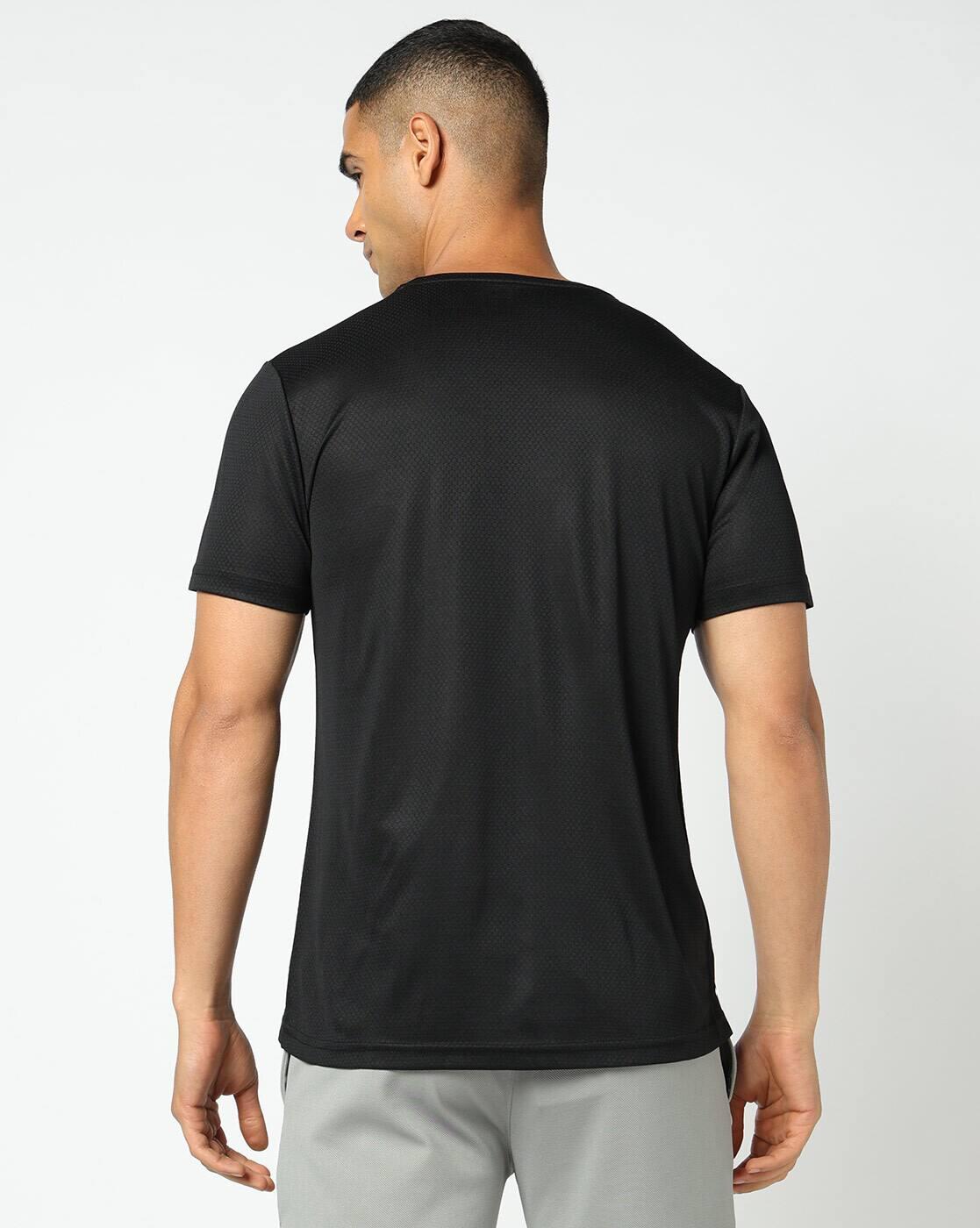 Men Hexagonal Structured Regular Fit Crew-Neck T-Shirt