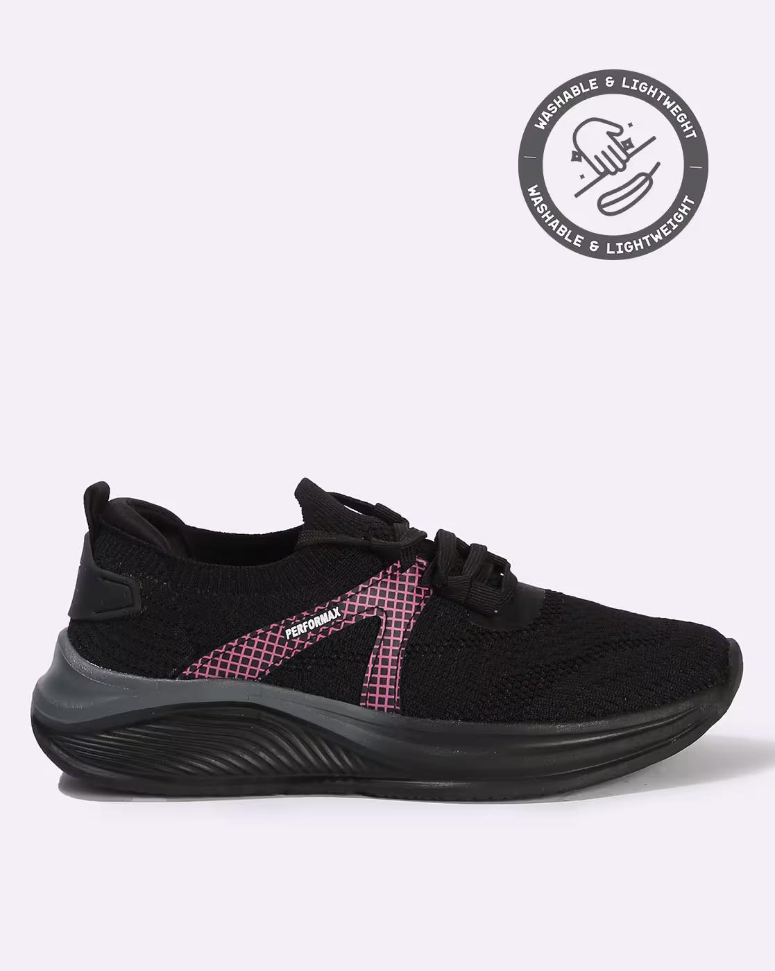 Women Low-Top Styx Walking Shoes