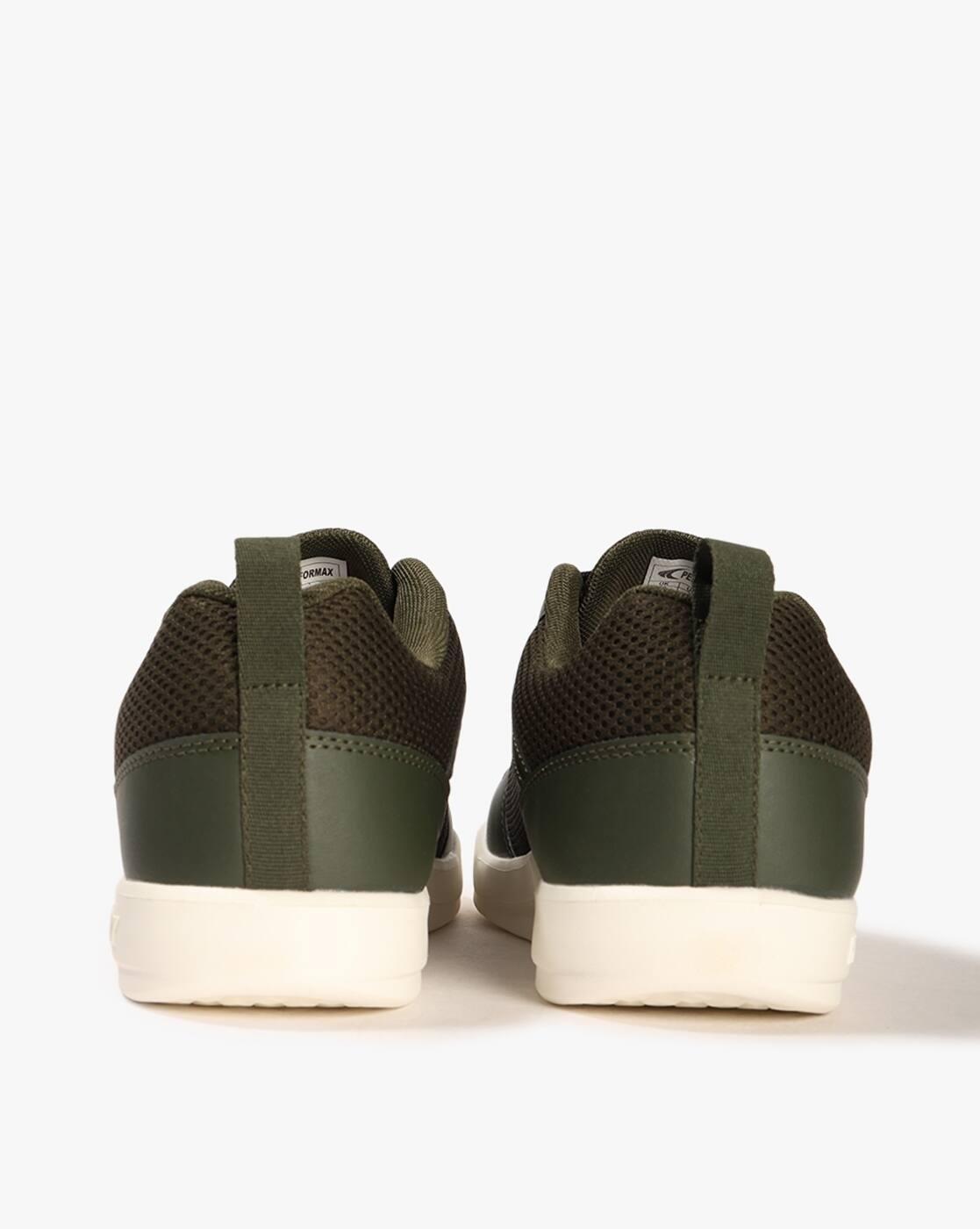 Men Low-Top Walking Shoes