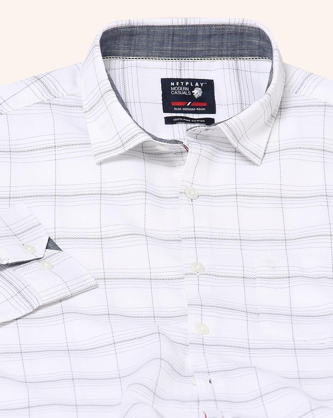 Men Checked Slim Fit Shirt with Patch Pocket
