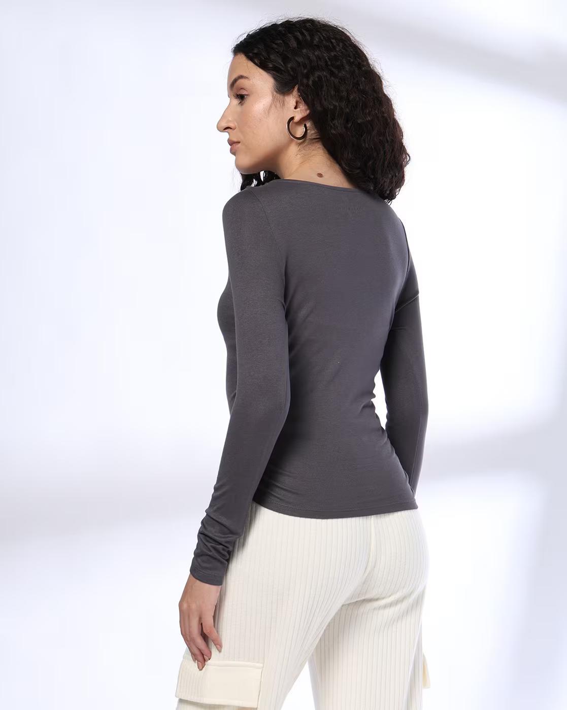 RUCHING DETAIL TOP, GREY
