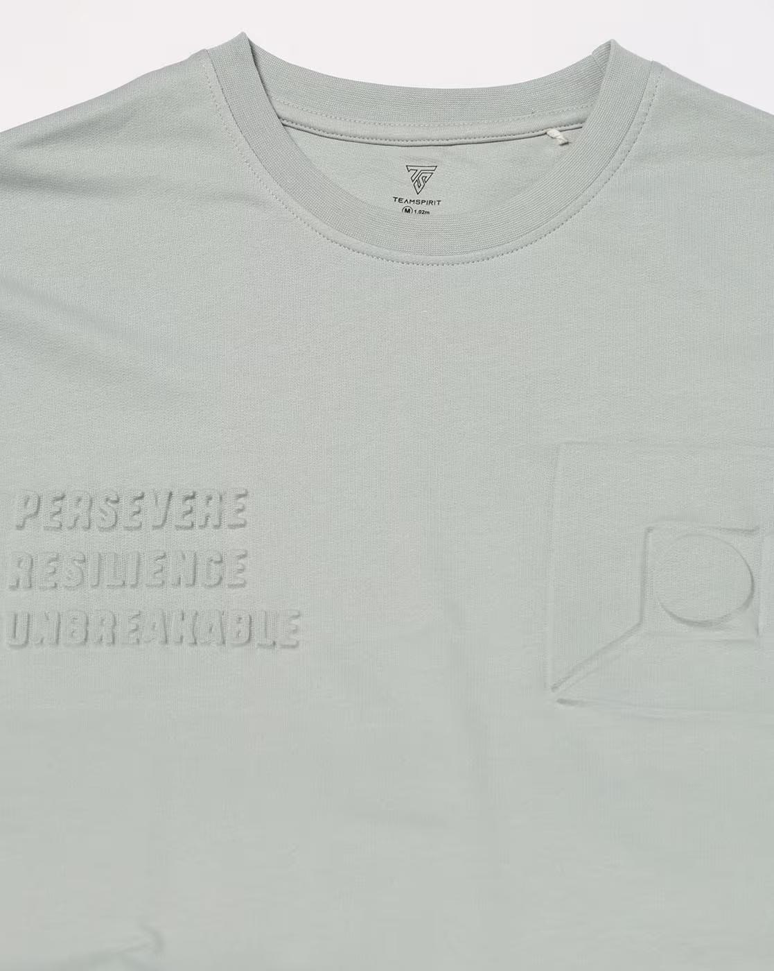 EMBOSSED SQUARE SHAPE HS T, LT GREY