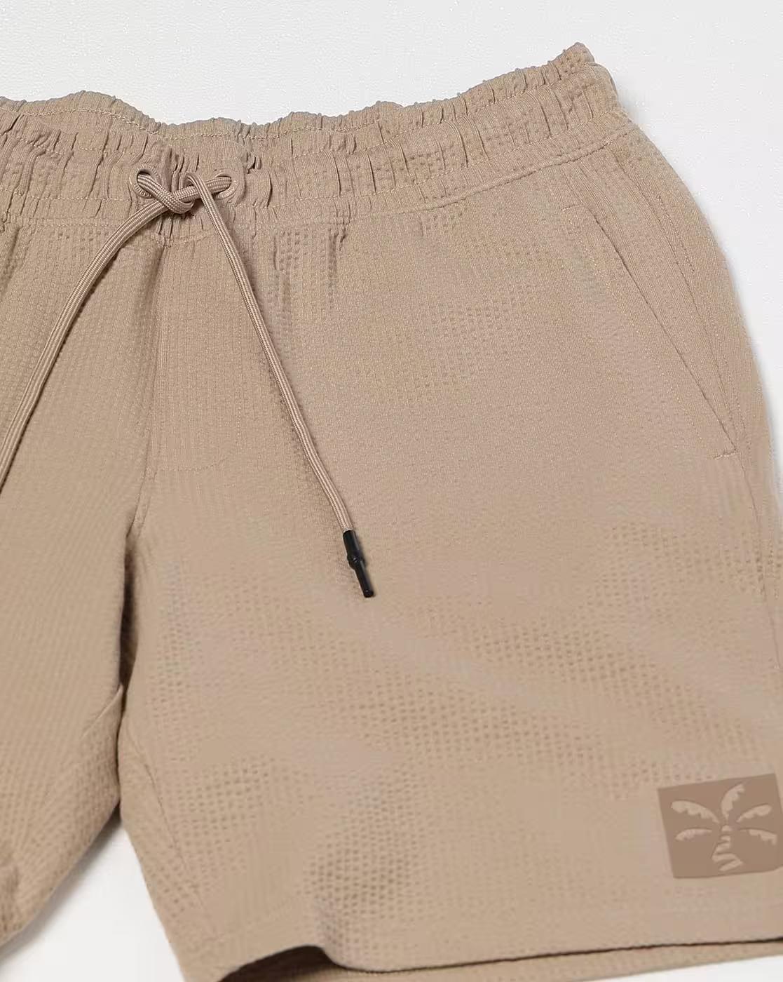 STRIPE PATTERN STRUCTURE SHORT, BEIGE, S