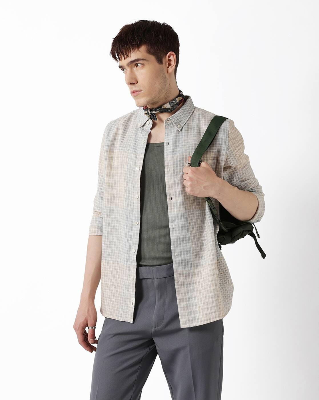 Men Checked Slim Fit Shirt